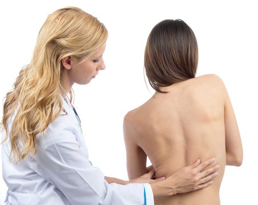 Visita ao médico por dor de costas